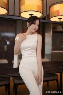 把哥哥变成可以携带的尺寸海报